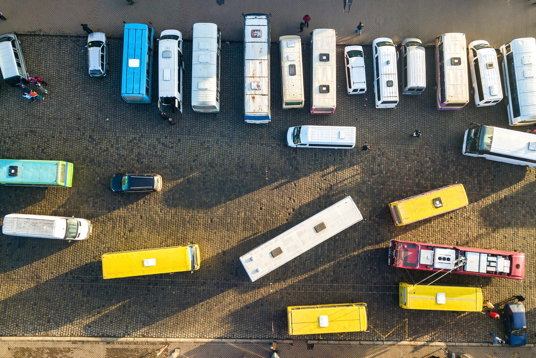 Outroll outroll logo